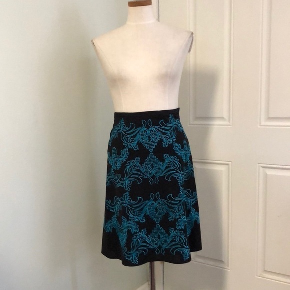 Etcetera Black Teal Embroidered A-Line Midi Skirt Size 2 - Picture 2 of 7